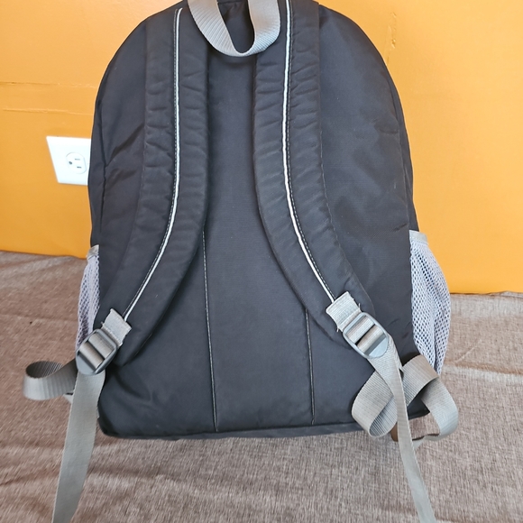 LL Bean Backpack - Picture 2 of 9